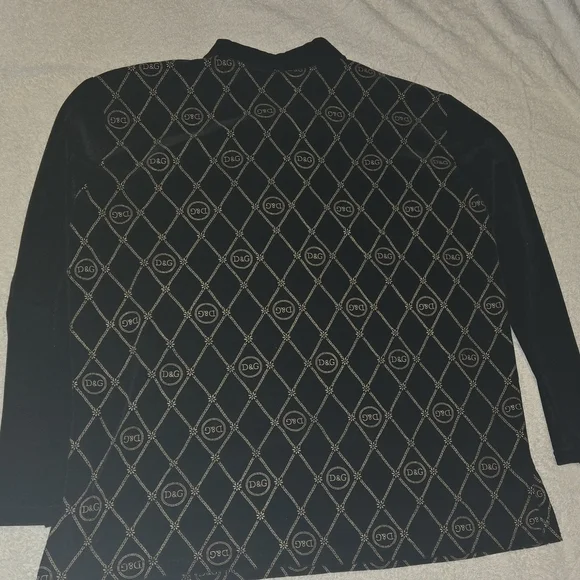 Rare D&G Black and Gold Men's Shirt - Picture 2 of 15